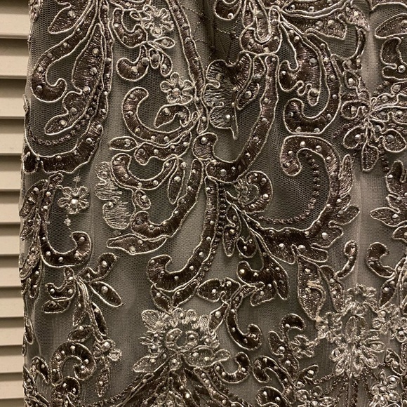 Elegant Silver Embellished Dress NWT - Picture 11 of 14